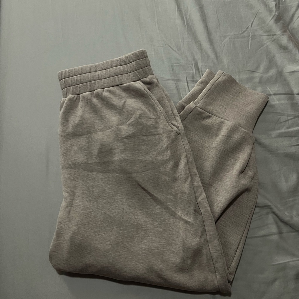 Varley beige Joggers